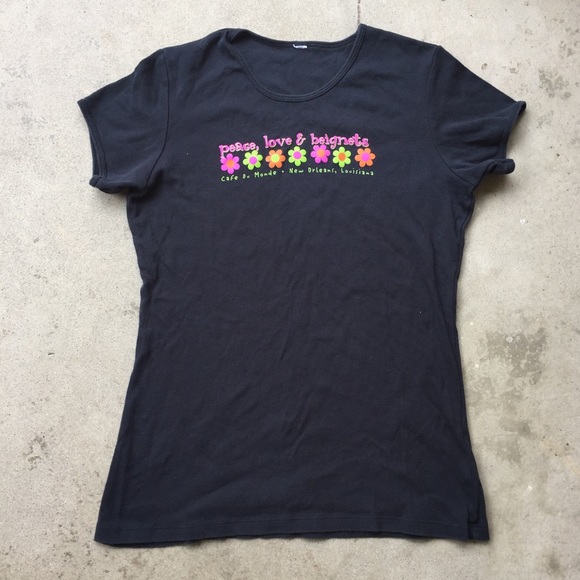 Café Du Monde New Orleans Souvenir Tee - Picture 2 of 3